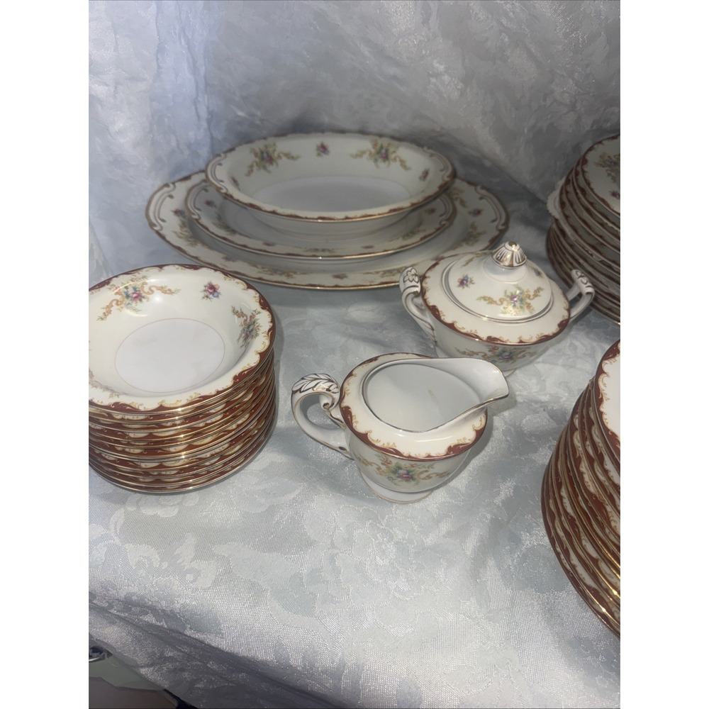 Harmony House Wembley Fine China 92 Piece Set. vintage. - Picture 5 of 16